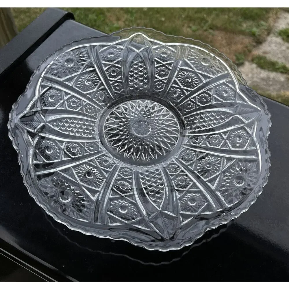 Vintage Indiana Glass Heirloom Clear Plate‎ 10.5